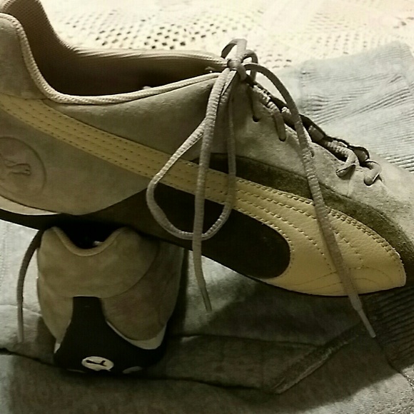 Puma suede leather lace up shoes gray & green