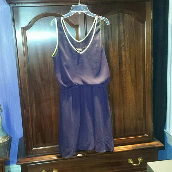 Dress - Picture 1 of 1