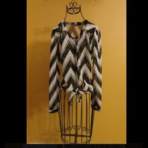 Chevron top