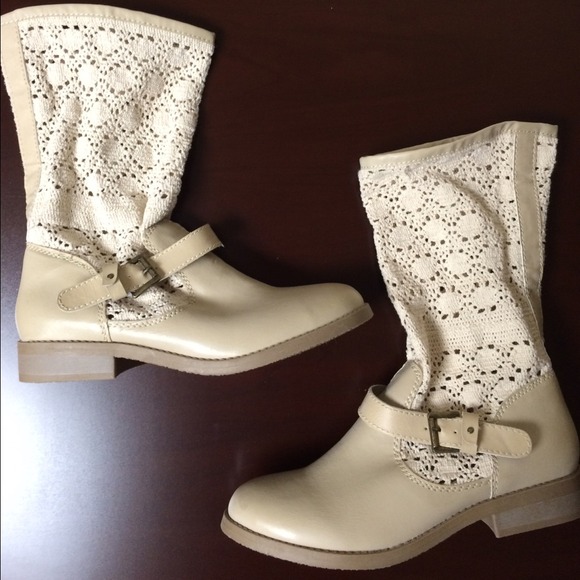 Union Bay White Lace Boots