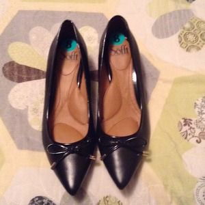 Black small wedges by soft