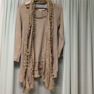 Light beige sweater with scarf