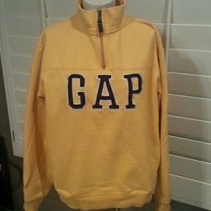 Womens GAP Yellow sweatshirt.