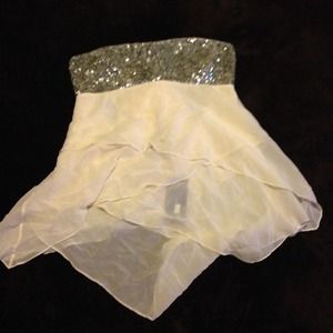 BCBG MAX AZRIA SILK SEQUIN TOP