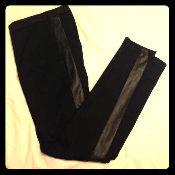 H&M Pants - Black leggings with faux leather sides