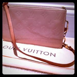 Louis Vuitton Monogram Vernis beige