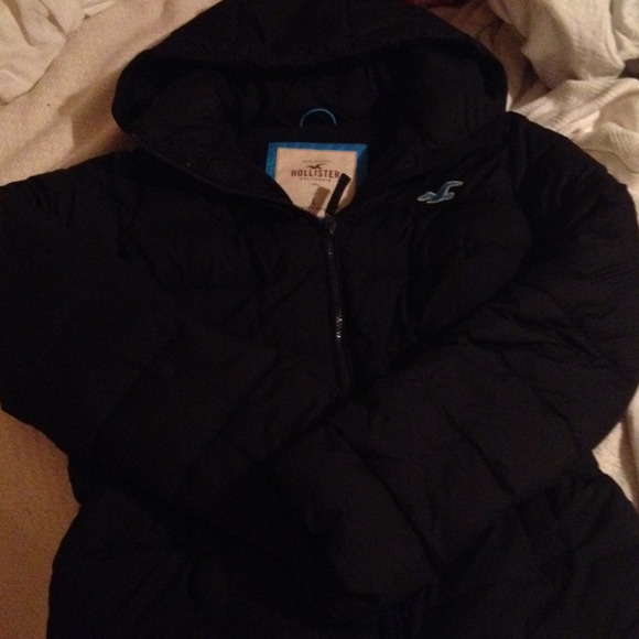 Black Hollister Puffer Jacket
