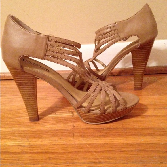 tan strappy platform heels