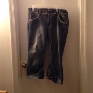 Pre washed denim capris