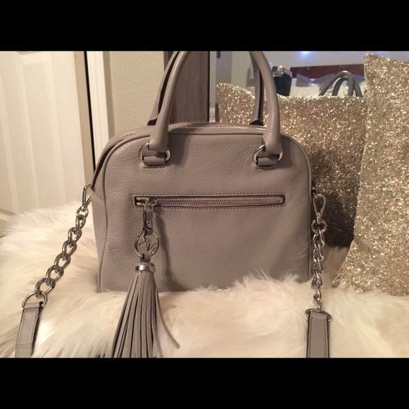 🚫SOLD🚫 Gray Michael Kors Bag