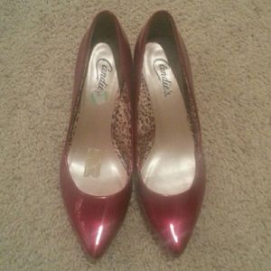 LAST CHANCE! Bright "jule" Red low heels