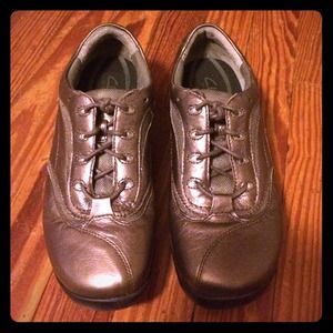 Clarks In Motion shoes size 7.5 W