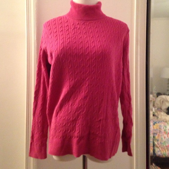 Pink weaved sweater