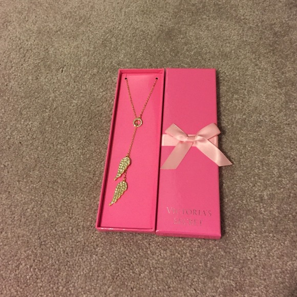 🚫RESERVED @maycreamer V Secret Angel WingNecklace