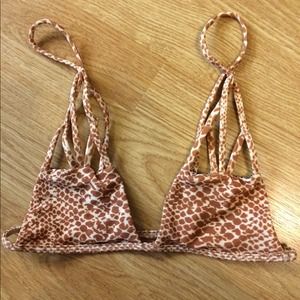 Acacia Santorini top in Mudsnake