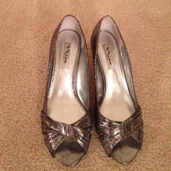 Sparkly Silver/Charcoal 2in heels