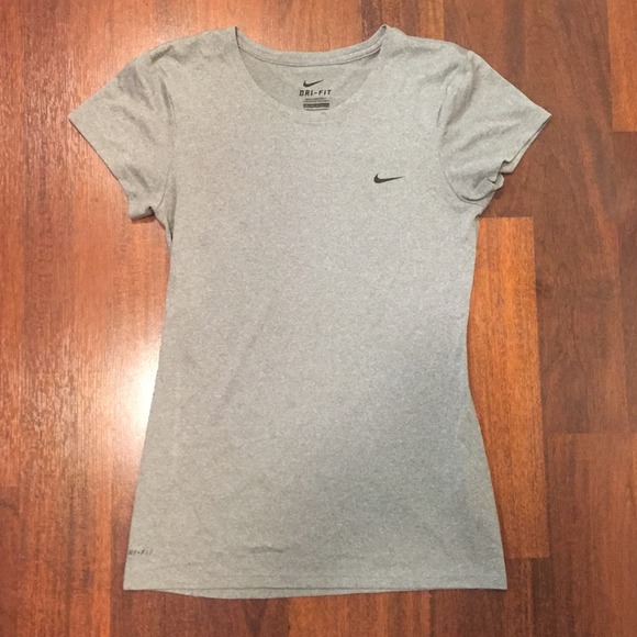 ❌Sold on Vinted❌Nike Dri Fit Tshirt - Picture 1 of 3