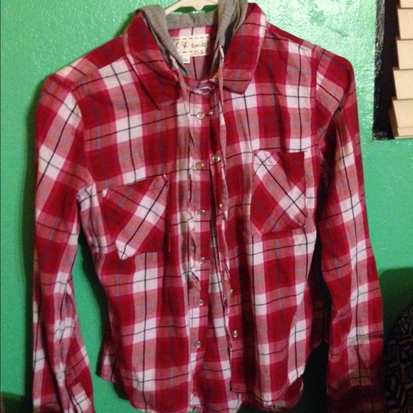 red/white/blue flannel with hoodie