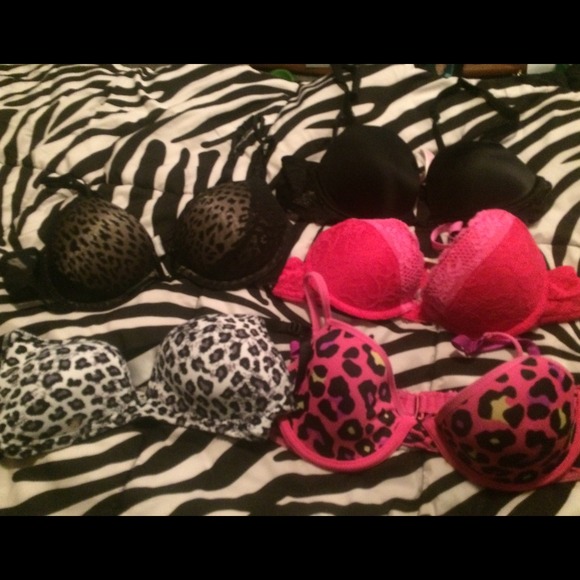 34A bra lot