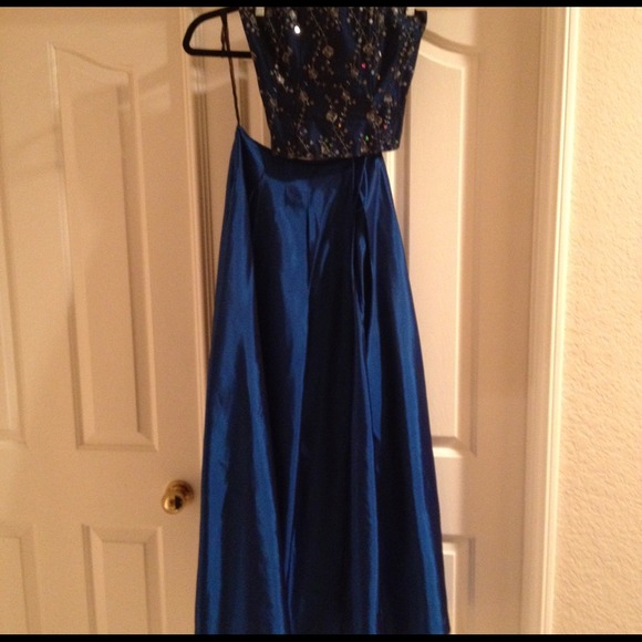 2-PC Metallic Blue Fancy Top & Skirt
