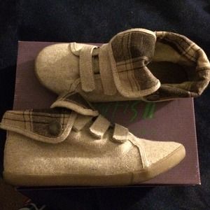 Horton. Blowfish shoes.