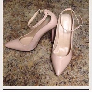 Bundle- gray dress/ heels