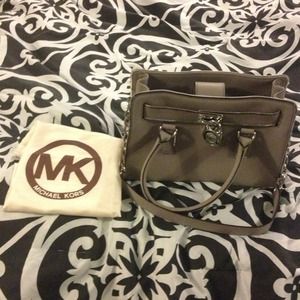 (Reserved)Michael Michael Kors Hamilton grey