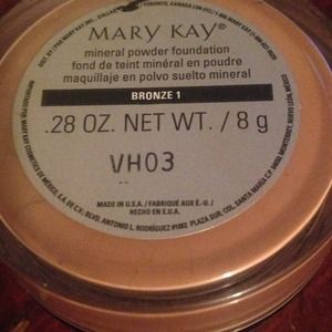 Mary Kay mineral powder foundation
