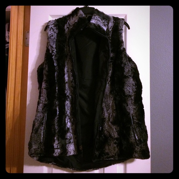 Faux fur Vest