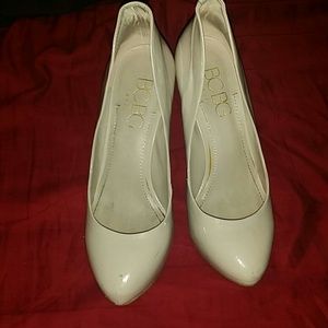 BCBG Tan HIGH HEELS