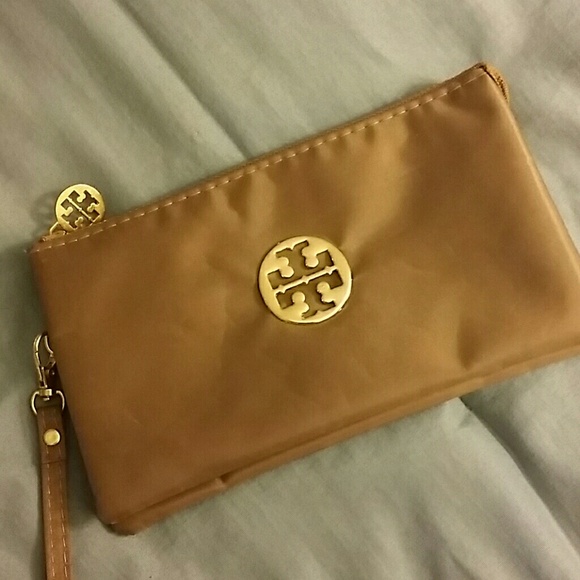 CUTE and TRENDY Wristlet/Pouch