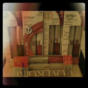 CoverGirl ' Outlast ' 24 hour lipcolor bundle