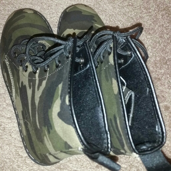Camouflage Combat Boots