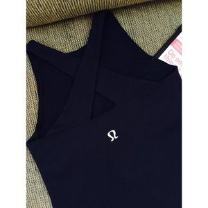 Lululemon top
