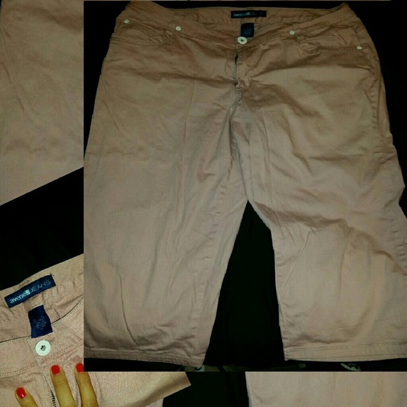 🚫 SOld🚫 Sand crop pants.