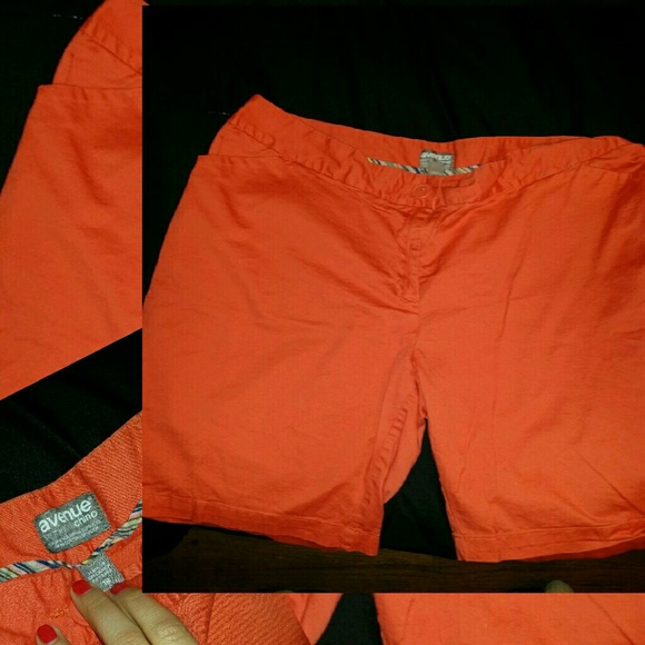 🚫 SOLD🚫 Orange chino shorts.