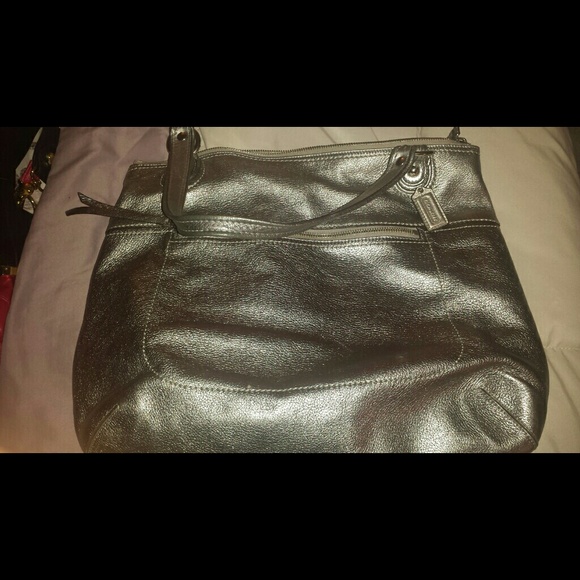 Coach satchel - Picture 2 of 4