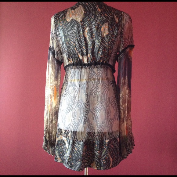 Top - Picture 3 of 4