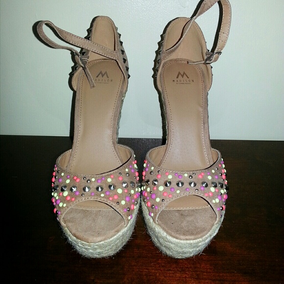 Price Reduced 👇 Rainbow Studded Wedge by Madison