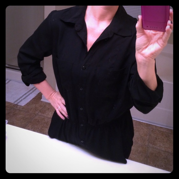 Black button up 3/4 sleeve blouse