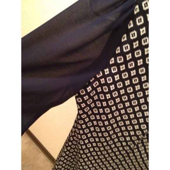 Navy and white Lulu's dress - Picture 3 of 3