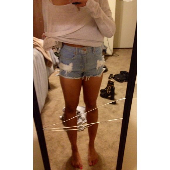 High waisted Brandy Melville shorts - Picture 3 of 3