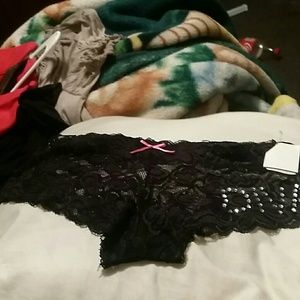 🎀FREE with a 5$Purchase🎀 Lace Panties