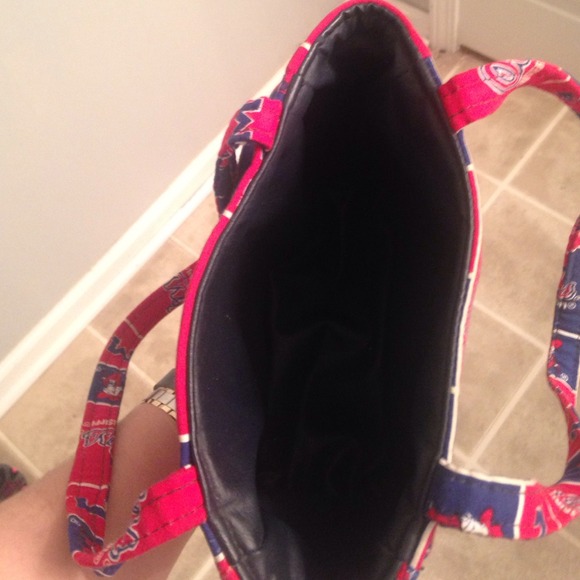 🏈🏈BRAND NEW Ole Miss small Purse🏈🏈 - Picture 2 of 4