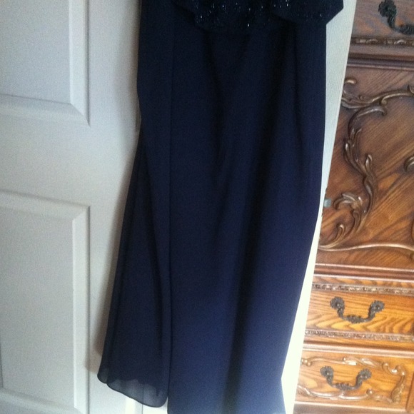 Nina Massini beads dress - Picture 2 of 4