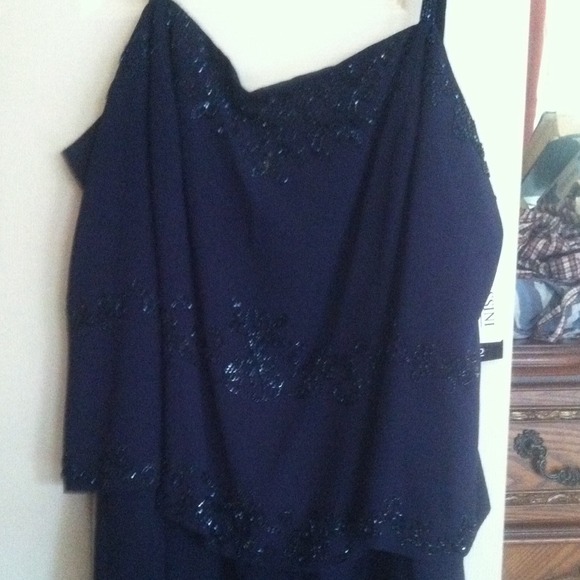 Nina Massini beads dress - Picture 3 of 4