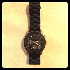 Michael Kors black watch with Gold detail