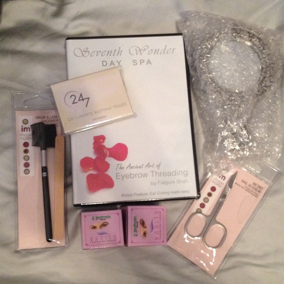 Eyebrow threading kit