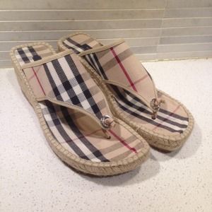 NEW Burberry Sandals