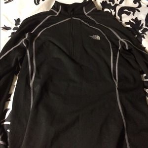 North face pullover